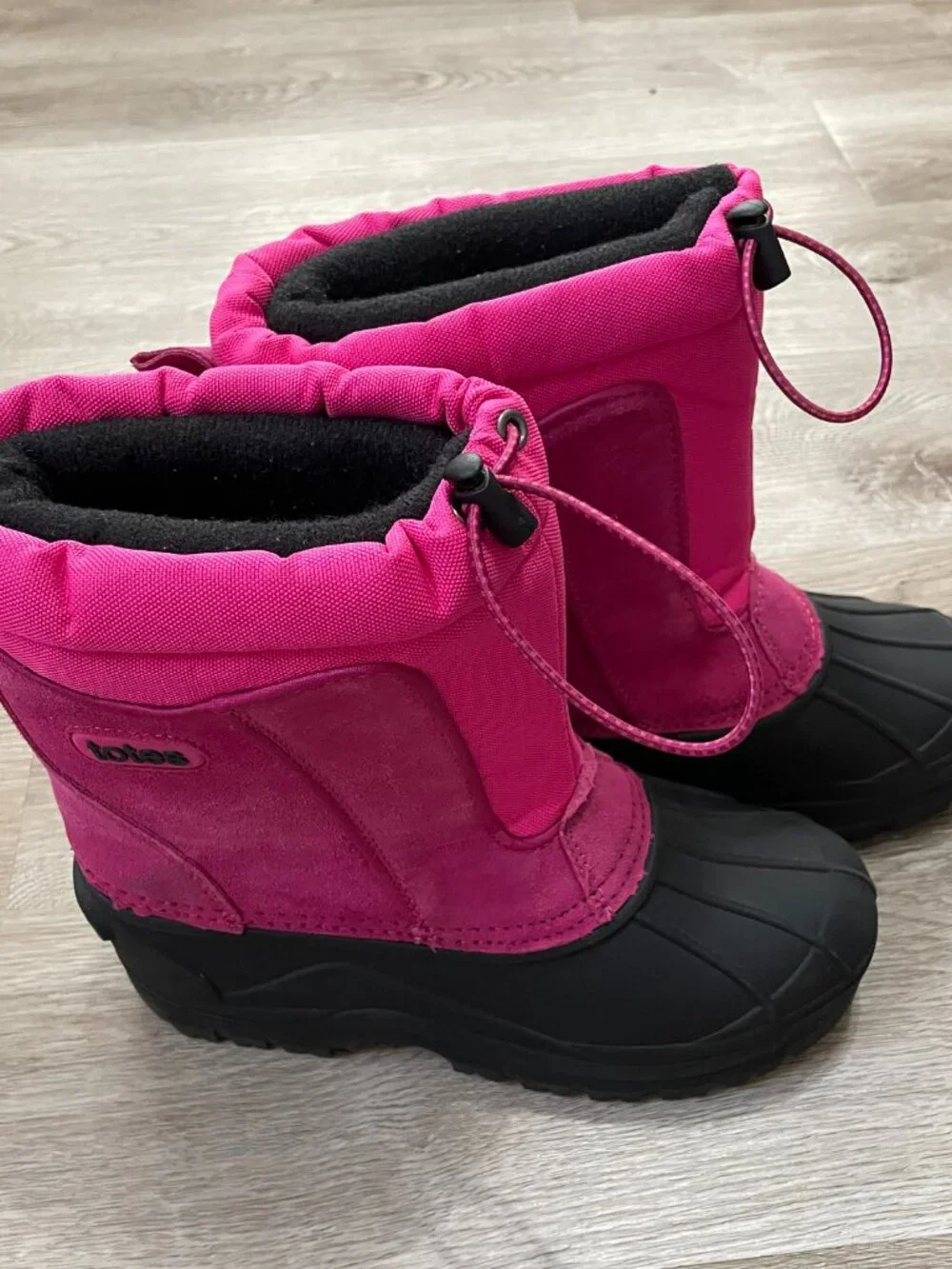 Totes Snow Boots